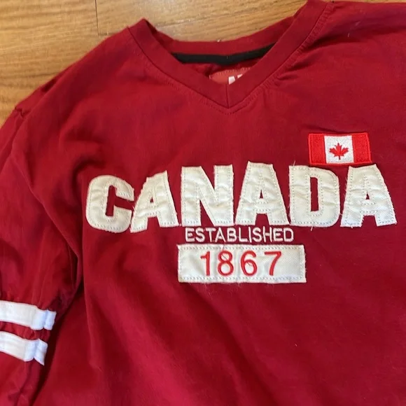 Oh Canada! Glorious and free! Men’s jersey. Size small. - Picture 2 of 3